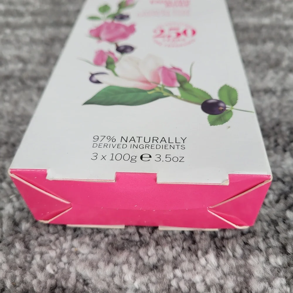 Yardley London English Rose Luxury Soap 3 Pack 100g Bars 97% Natural Ingredients